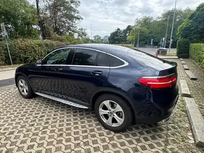 Mercedes-Benz GLC 250 Coupé AMG Line — SUV sportif 4x4, 211 ch, jantes alu bonus — Seitenansicht