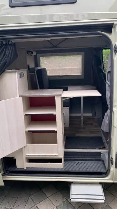Mercedes-Benz Sprinter 163 ch — Aménagement camping 4x4, équipé solaire et chauffage diesel — dettaglio