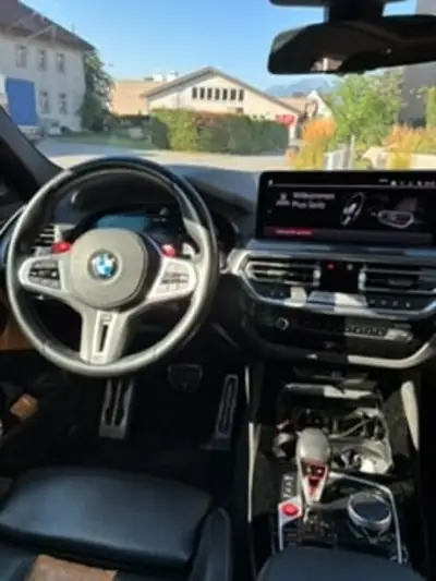 BMW X4 2023 — SUV coupé haute performance 510 ch, traction intégrale — Armaturenbrett
