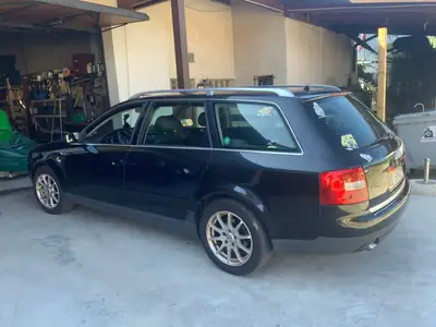 Audi A6 Avant 2002 — Break diesel automatique, spacieux et fiable — fianco