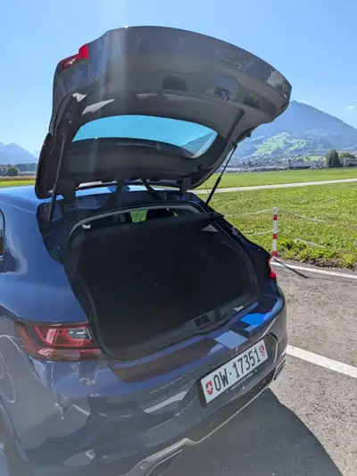 Renault Mégane GT 205 — Berline sportive automatique, entretien complet — Thumbnail 11