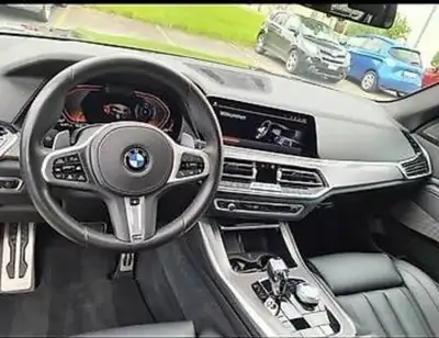 BMW X5 xDrive 2019 — SUV premium diesel avec Kit M sport et entretien complet — intérieur
