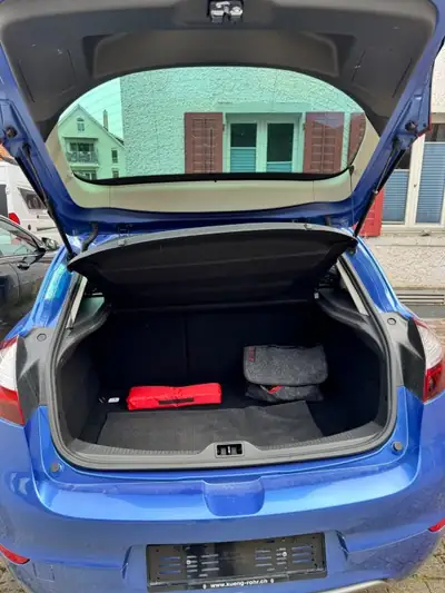 Renault Mégane 220 ch — Berline sportive 5 portes, entretien Renault complet — Miniature 12