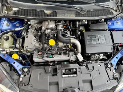 Renault Mégane 220 ch — Berline sportive 5 portes, entretien Renault complet — Miniature 13
