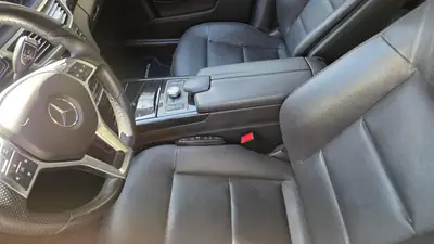 Mercedes-Benz E 500 — Berline prestige 408 ch, transmission automatique — Thumbnail 10