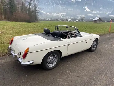 MG MGB 1964 — Cabriolet britannique iconique, restauration complète, carte grise collection — interior