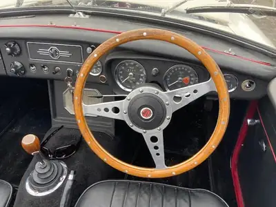 MG MGB 1964 — Cabriolet britannique iconique, restauration complète, carte grise collection — Thumbnail 11