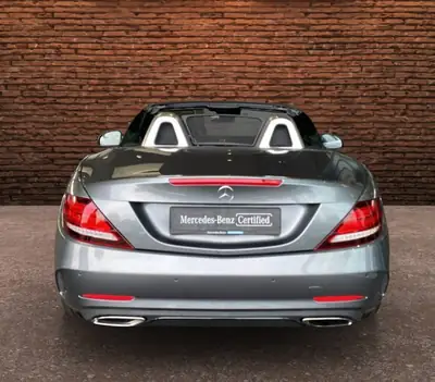 Mercedes-Benz SLC 200 — Roadster sportif essence, 48 700 km seulement — arrière