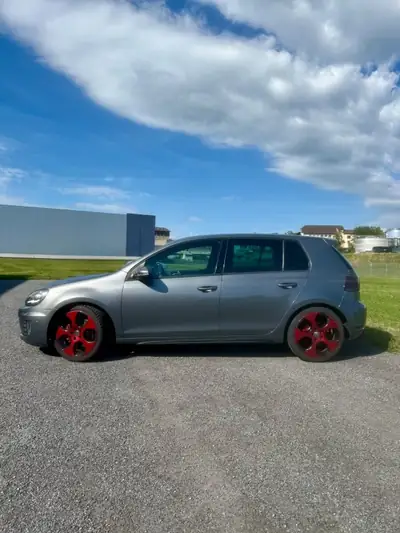 VW Golf VI GTI — Sportive iconique 210 ch, entretien AMAG complet — rear view