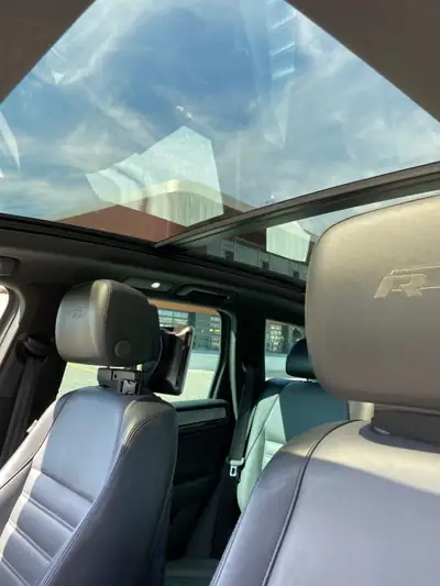VW Touareg 245 ch Diesel — SUV robuste, transmission automatique, 4x4 intégral — Thumbnail 8
