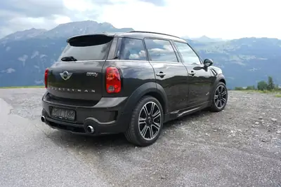 MINI Countryman 190 ch — SUV compact dynamique, tous terrains, été 2016 — rear view