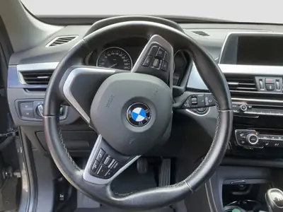 BMW X1 2017 — SUV compact diesel fiable, 138'000 km, transmission manuelle — Thumbnail 11