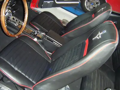 Ford Mustang 1969 Cabriolet — Chef-d'œuvre restauré, homologation vétéran suisse — Thumbnail 11