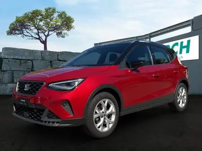 SEAT Arona 2023 — SUV compact dynamique, 16'200 km, motorisation 150 ch — exterior view