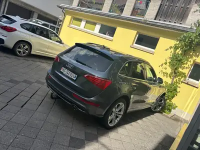 Audi Q5 2012 — SUV diesel robuste, transmission automatique, 223 000 km — détail