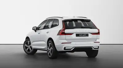 Volvo XC60 T8 Twin Engine — SUV hybride rechargeable 253 ch, 122'000 km — interior