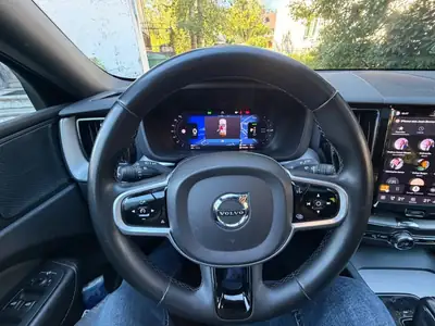 Volvo XC60 T8 Twin Engine — SUV hybride rechargeable 253 ch, 122'000 km — Thumbnail 10