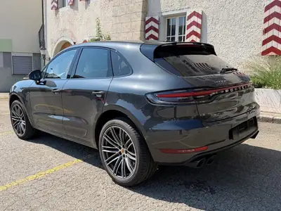Porsche Macan 440 ch — SUV sportif premium, entretien complet, garantie jusqu'en 2026 — rear view