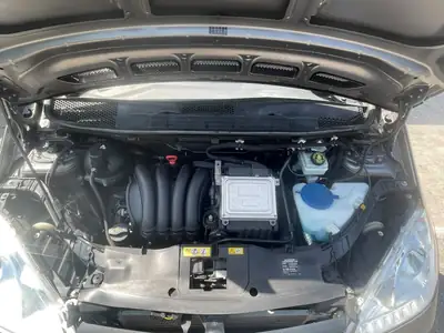 Mercedes-Benz Classe A 180 — Berline compacte élégante, entretien à jour — Miniatur 12