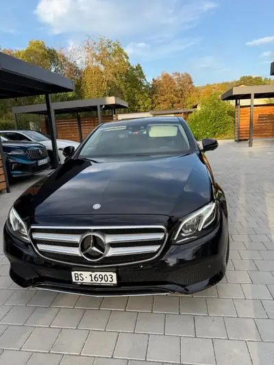 Mercedes-Benz E 220 Diesel — Élégance berline avec motorisation efficace — exterior view