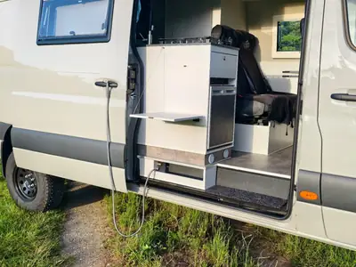 Mercedes-Benz Sprinter 419 4x4 CreaVan — Camping-car familial haut de gamme, 5000 km — dashboard