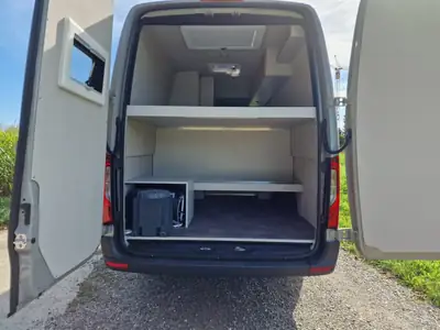 Mercedes-Benz Sprinter 419 4x4 CreaVan — Camping-car familial haut de gamme, 5000 km — Thumbnail 8
