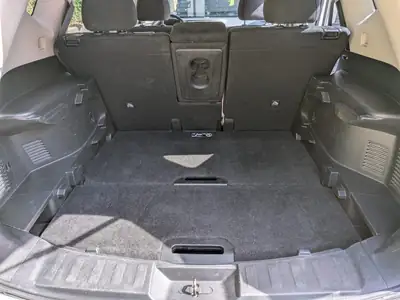 Nissan X-Trail 2017 Diesel — SUV fiable, transmission révisée, prêt pour l'aventure — Miniature 9