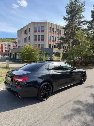 Maserati Quattroporte 3.0 V6 S Q4 — 410 ch, Allradantrieb, équipement complet — arrière