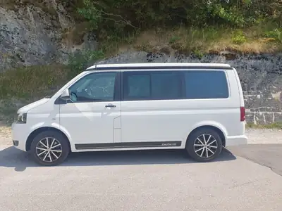 VW T5 California — Aménagé camping-car, diesel robuste, 101'000 km — interior