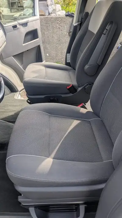 VW T5 California — Aménagé camping-car, diesel robuste, 101'000 km — Thumbnail 9