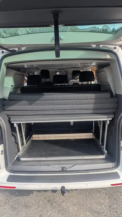 VW T5 California — Aménagé camping-car, diesel robuste, 101'000 km — Thumbnail 17
