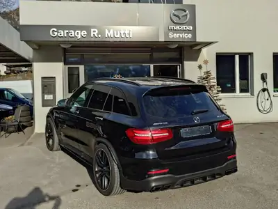 Mercedes-AMG GLC 63 — Performance SUV 510 ch, tout-terrain haute performance — vista posteriore