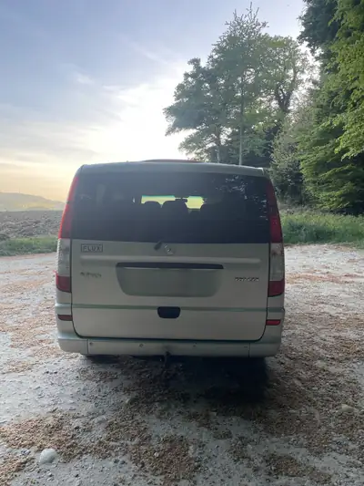 Mercedes-Benz Vito 8 places — Van diesel spacieux, climatisation avant/arrière — detail