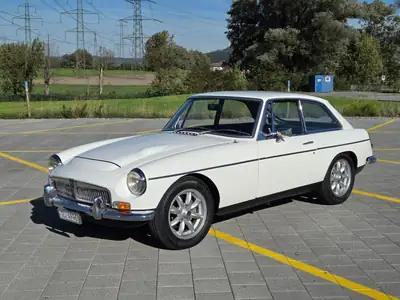 MG MGC 1970 — Coupé anglais emblématique, fraîchement révisé — vista esterna
