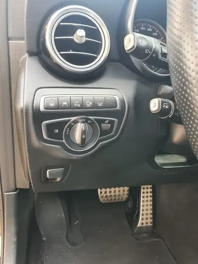 Mercedes-Benz GLC 63 AMG — SUV haute performance, 510 ch, transmission intégrale — Miniature 19