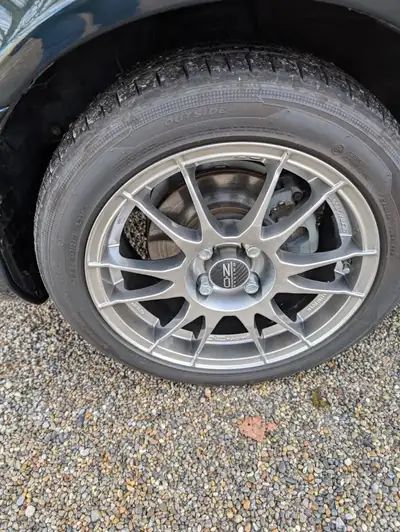 Mazda MX-5 1999 — Roadster légendaire, 140 ch et plaisir de conduite garanti — détail