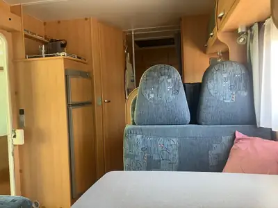Ford Transit 2006 — Camping-car aménagé 5 places, moteur indestructible 2.4L Turbo — Thumbnail 10