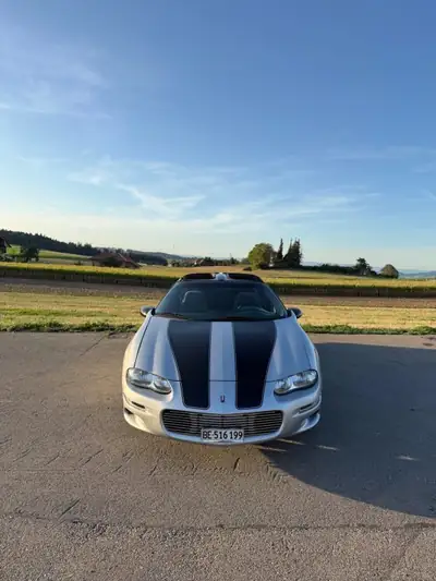 Chevrolet Camaro Z28 5.7 V8 LS1 — Coupé muscle car américain authentique — vue extérieure