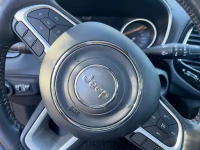 Jeep Compass 170 ch — SUV compact polyvalent, faible kilométrage et entretien récent — Miniatur 12