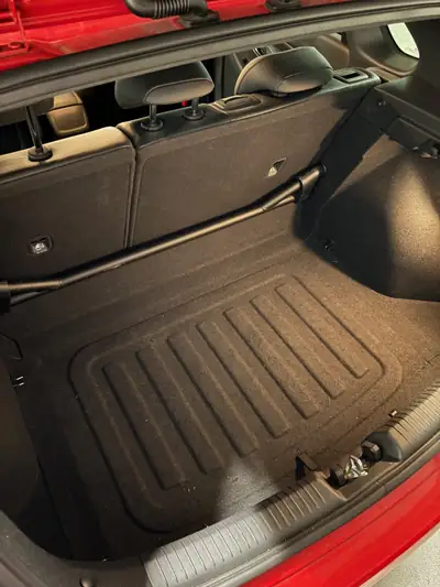 Hyundai i30 Berline — Sportive tuning 275 ch, 8 pneus, CarPlay intégré — Miniatura 12