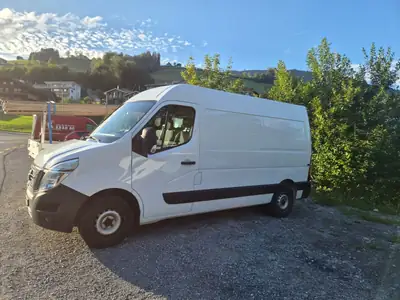 Nissan Interstar 2023 — Fourgon aménagé diesel, 63'000 km, moteur fiable — Außenansicht