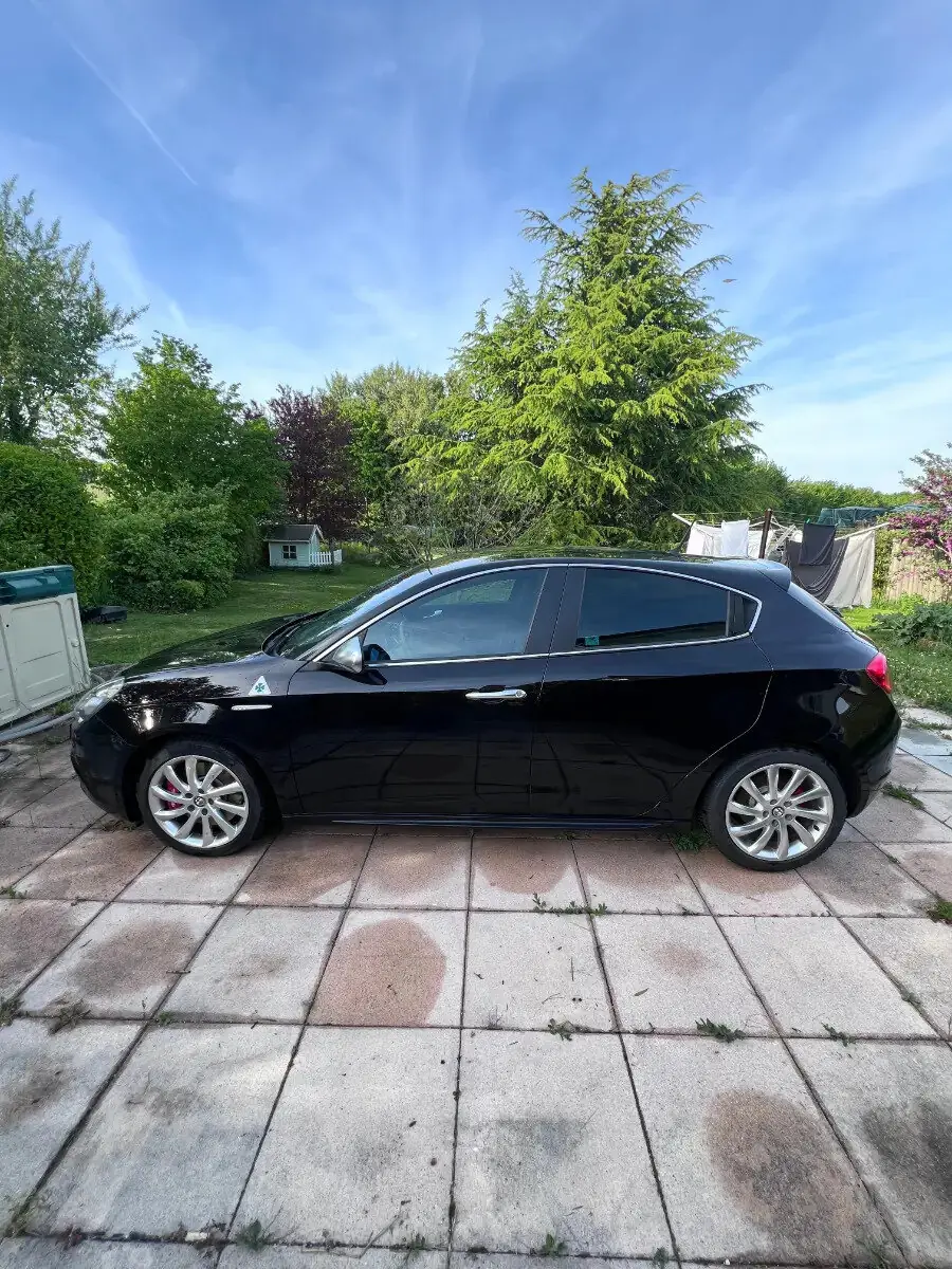 Alfa Romeo Giulietta 2012 occasion St-Saphorin-sur-Morges — 3