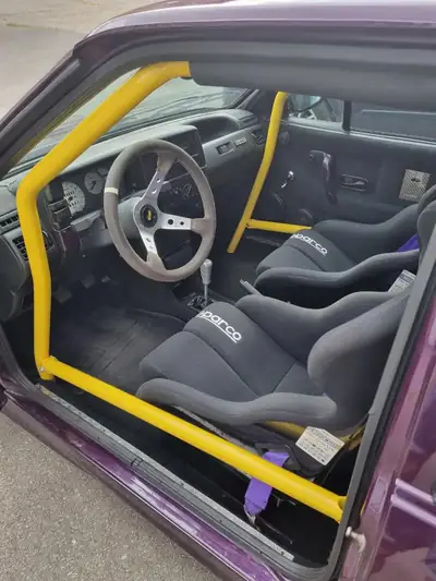 VW Polo Coupé 1992 — Classique enjoué, 113 ch de caractère — intérieur