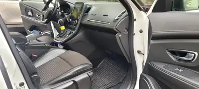 Renault Grand Scénic 2017 — Monospace familial spacieux, moteur diesel fiable — Detail