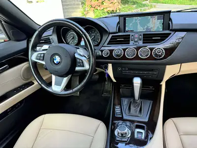 BMW Z4 2009 — Roadster sportif légendaire, 41'500 km seulement — dettaglio