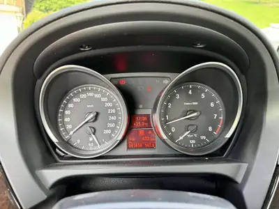 BMW Z4 2009 — Roadster sportif légendaire, 41'500 km seulement — Miniatura 7