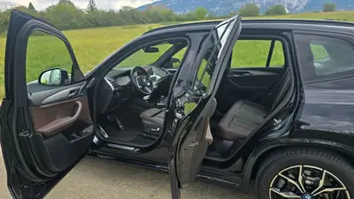 BMW X3 2022 — SUV hybride rechargeable, 29 800 km seulement — Innenraum
