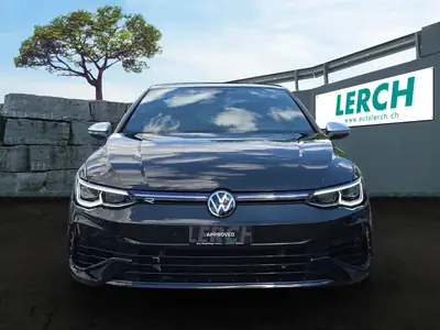 VW Golf 2024 — 319 ch, Toit panoramique et technologie premium — côté