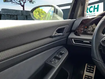 VW Golf 2024 — 319 ch, Toit panoramique et technologie premium — Miniature 13