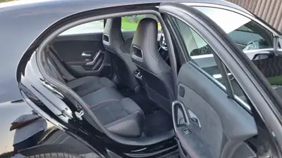Mercedes-Benz Classe A 200 — Berline compacte premium, 77'000 km, boîte auto — Miniature 9